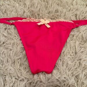 NWT 2011 VTG Victoria’s Secret Hot Pink Silky V-String ONE SIZE